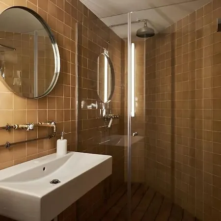 1br With Patio Near The *