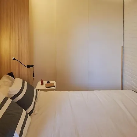 1br With Patio Near The Barcelona